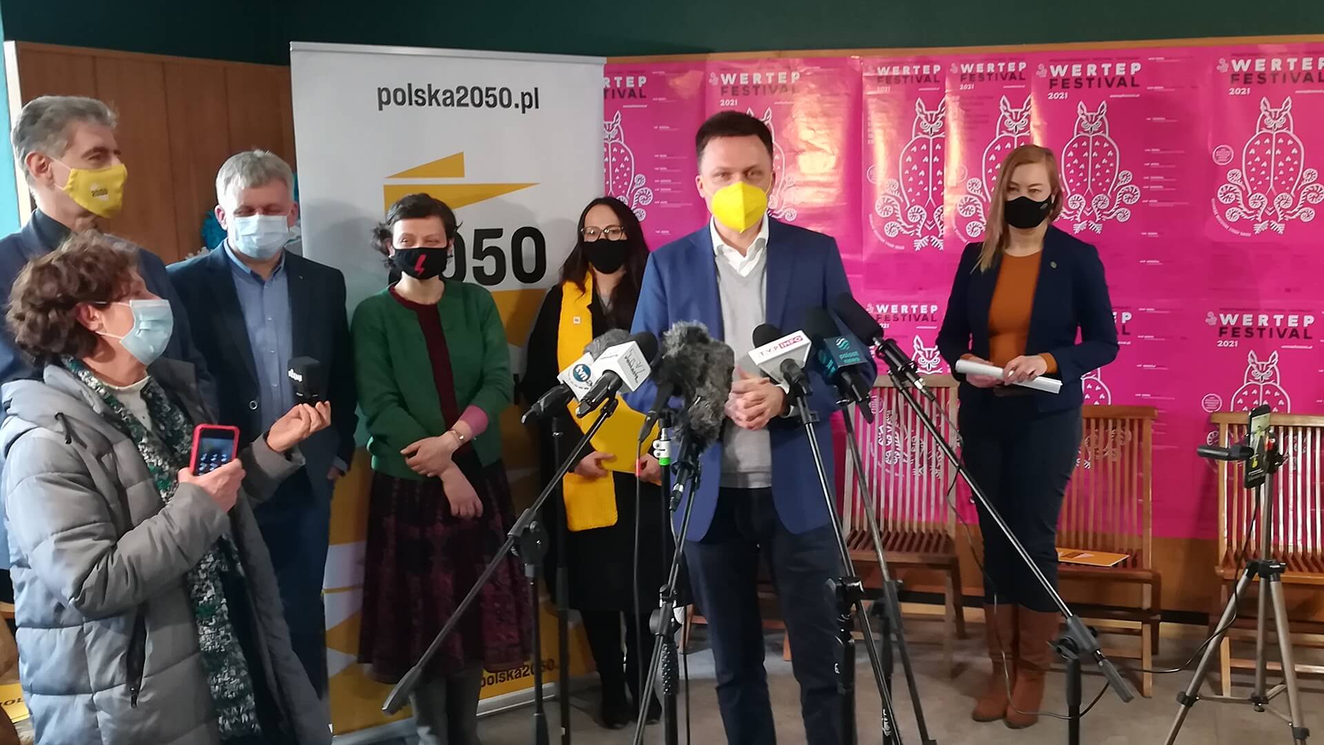 Hołownia apeluje do rządzących o wsparcie dla przedsiębiorców oraz ochronę Puszczy Białowieskiej