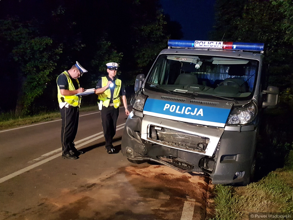 Czworo policjantów rannych w czasie próby zatrzymania kierowcy [zdjęcia, wideo]