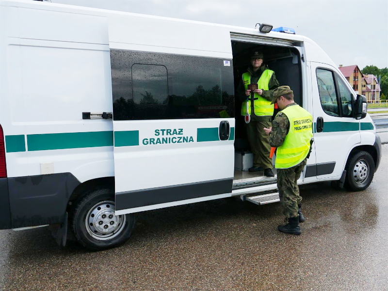 Na miesiąc wracają kontrole na granicach wewnętrznych strefy Schengen [zdjęcia]