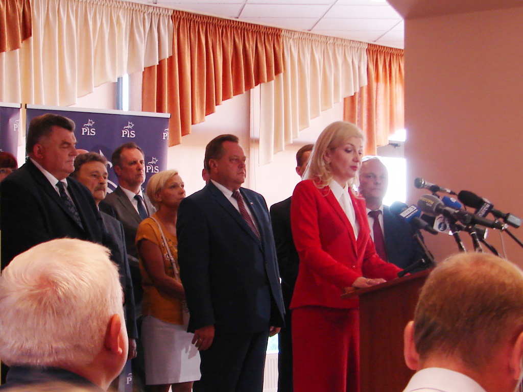 Agnieszka Muzyk kandydatką PiS na prezydenta Łomży. Mariusz Chrzanowski powalczy o reelekcję