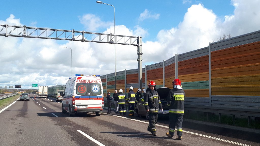 Wypadek na DK 61 między Augustowem a Rajgrodem - 2 osoby ranne. Utrudnienia też na DK 8