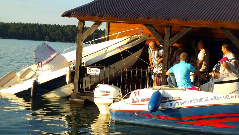 Augustowska policja ostrzega przed kradzieżami sprzętu wodnego
