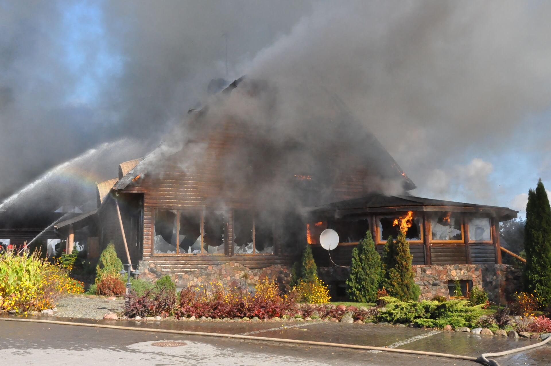 Z dymem poszły 2 miliony złotych