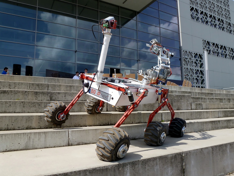 Studenci z Politechniki Białostockiej chcą jechać na zawody marsjańskie - budują nowy łazik