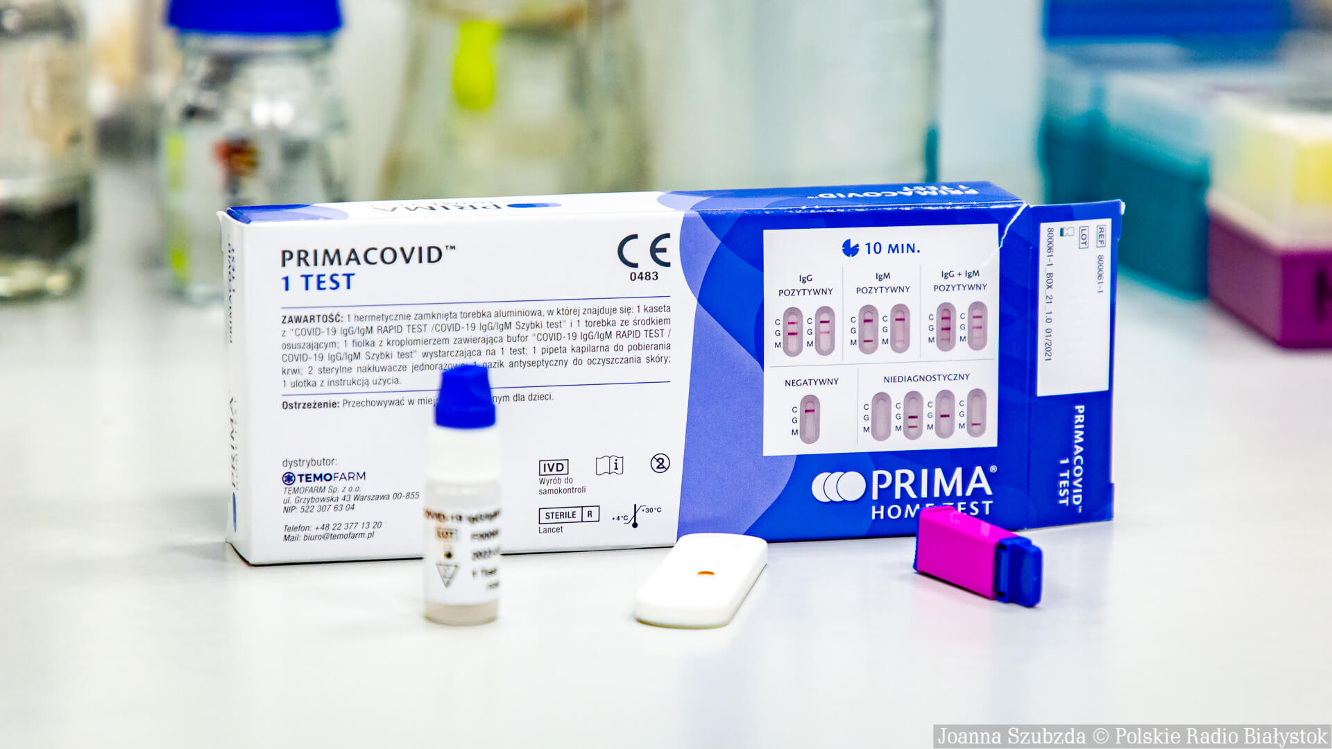 Test na przeciwciała COVID-19 z Biedronki - jak go wykonać i czy jest skuteczny? [zdjęcia, wideo]