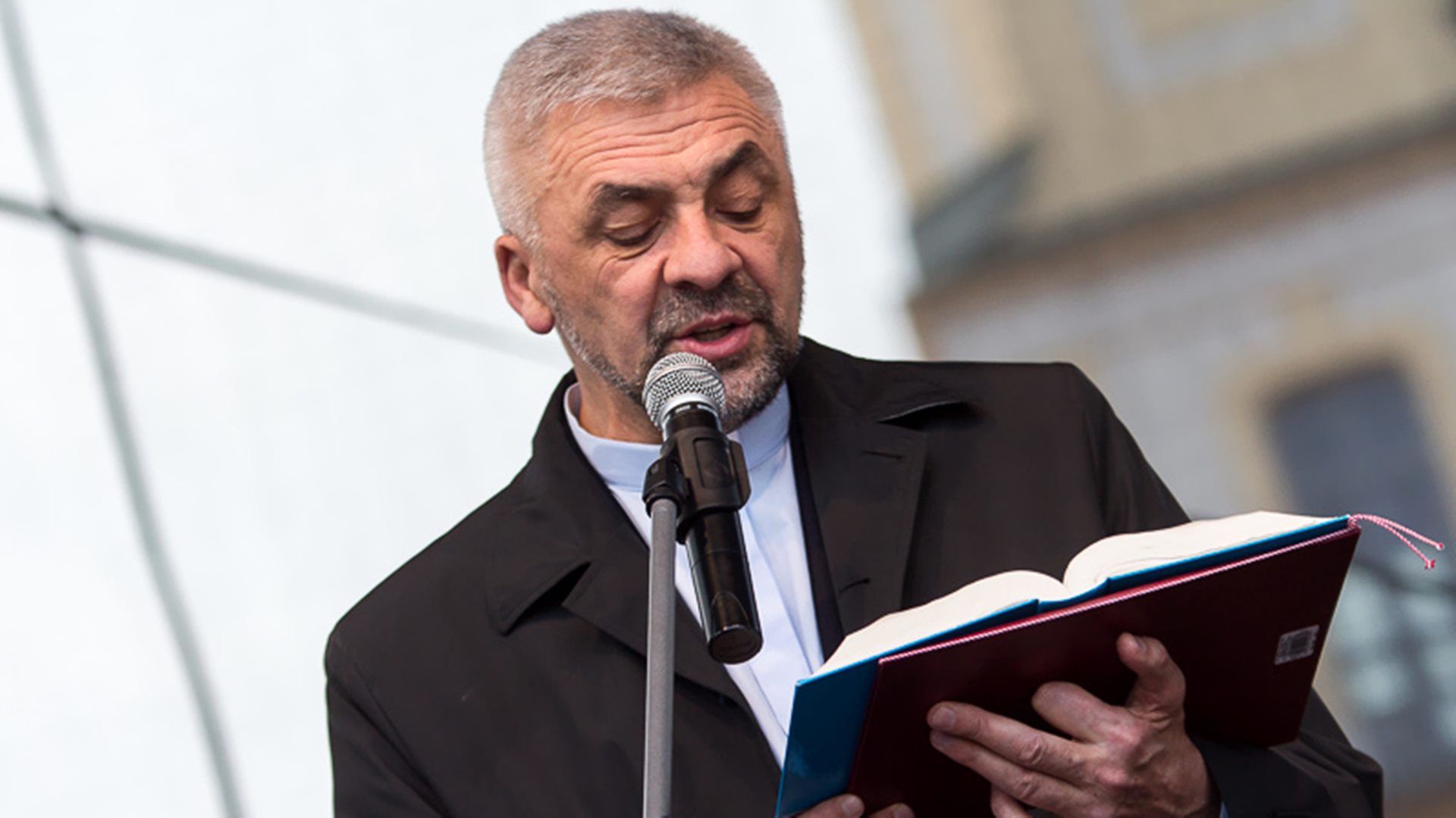 Ojciec Edward Konkol wśród laureatów VI edycji nagrody im. Jana Rodowicza "Anody"