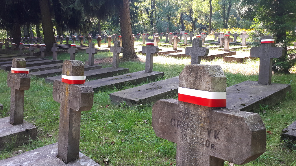 Białostoccy radni PiS w przeddzień Święta Wojska Polskiego upamiętnili żołnierzy