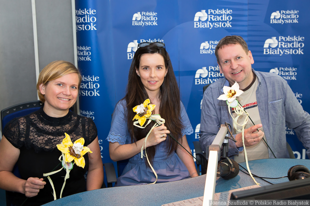 Słuchacze Radia Białystok nie zawiedli – 3 ceramiczne żonkile wylicytowane za 1600 zł