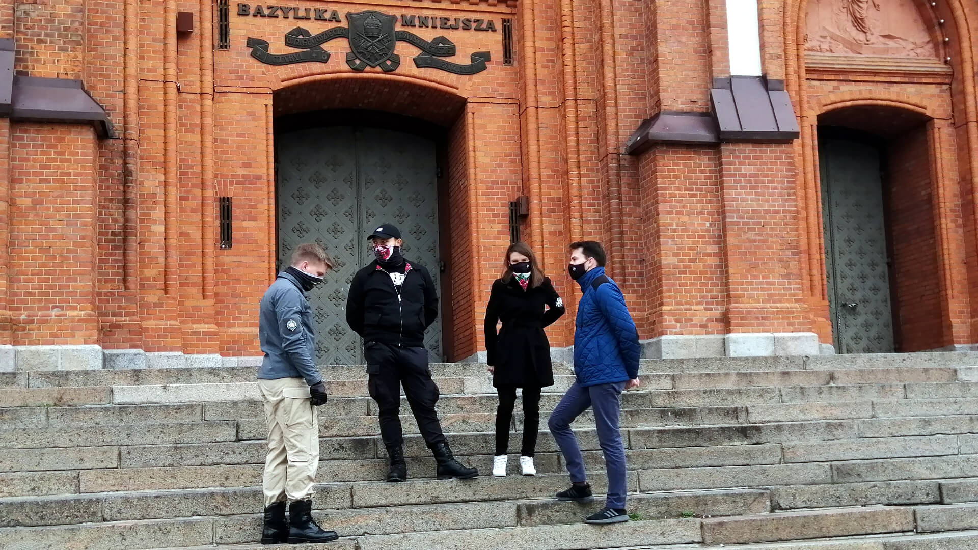 Młodzież Wszechpolska broni kościołów