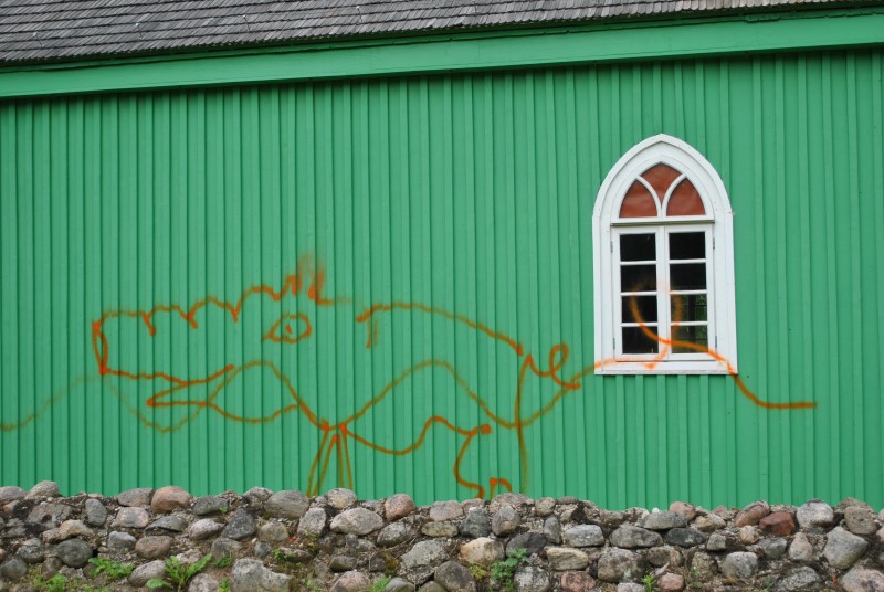 Kruszyniany:  Wandale zbezcześcili meczet i mizar w Kruszynianach [zdjęcia]