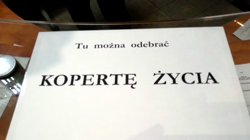 Seniorzy z Dąbrowy Białostockiej mogą zgłaszać się po "Koperty życia Caritas"