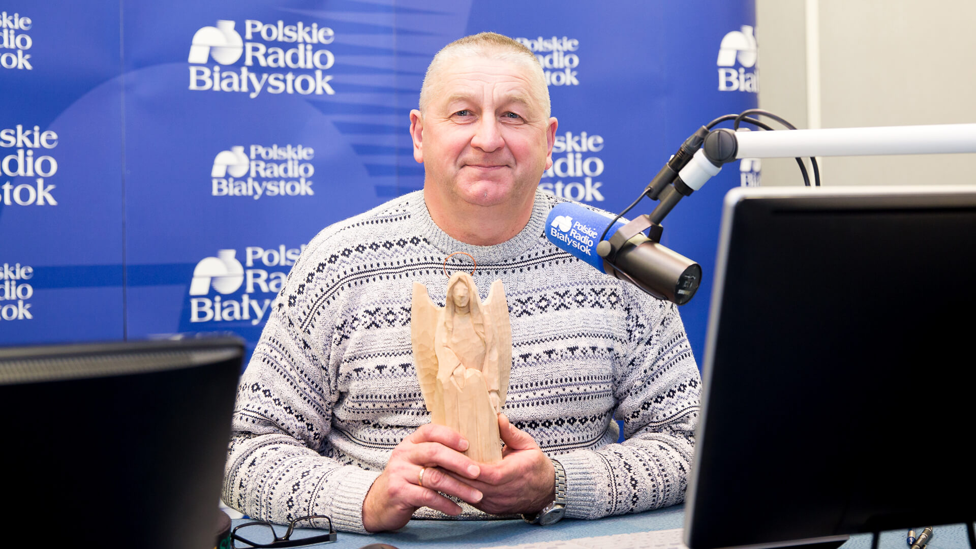 Wspieramy polskie dzieci z Grodzieńszczyzny - Słuchacze licytowali rzeźby aniołów