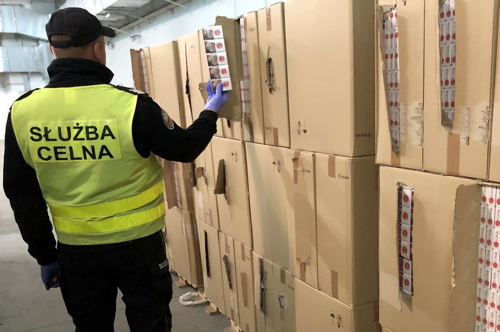 Gigantyczny przemyt zamiast węgla drzewnego