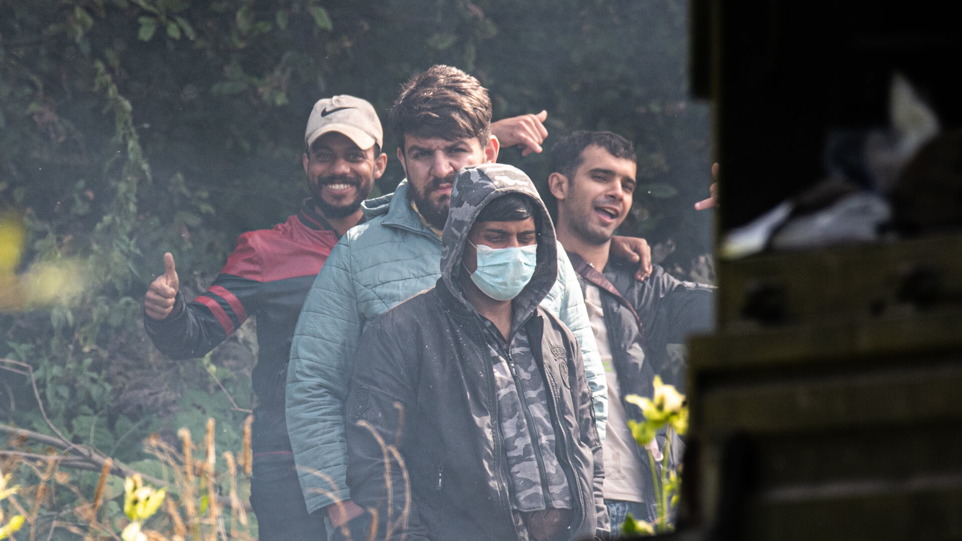 Nielegalni imigranci koczujący koło wsi Usnarz Górny nie chcieli opuścić tego miejsca - informuje Straż Graniczna