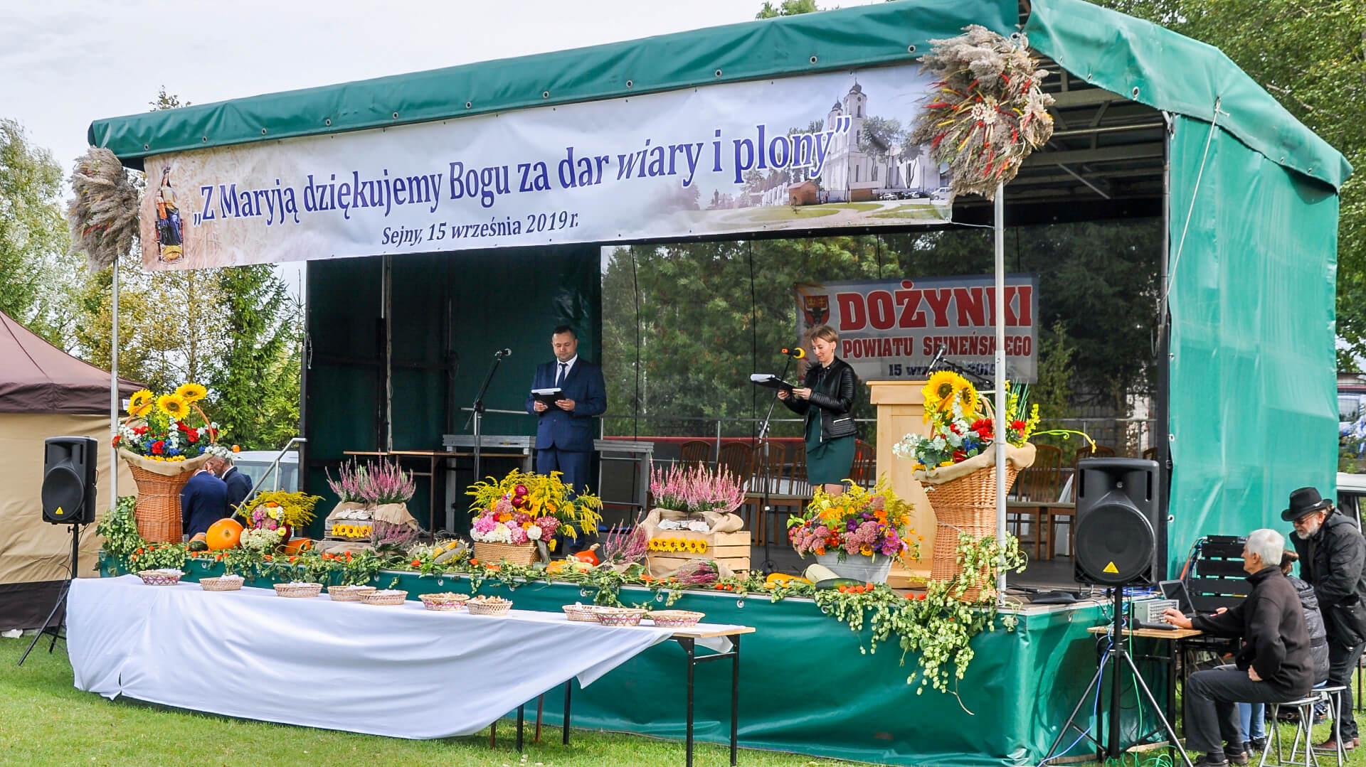 Rolnicy dziękują za plony na dożynkach w Sejnach [zdjęcia]