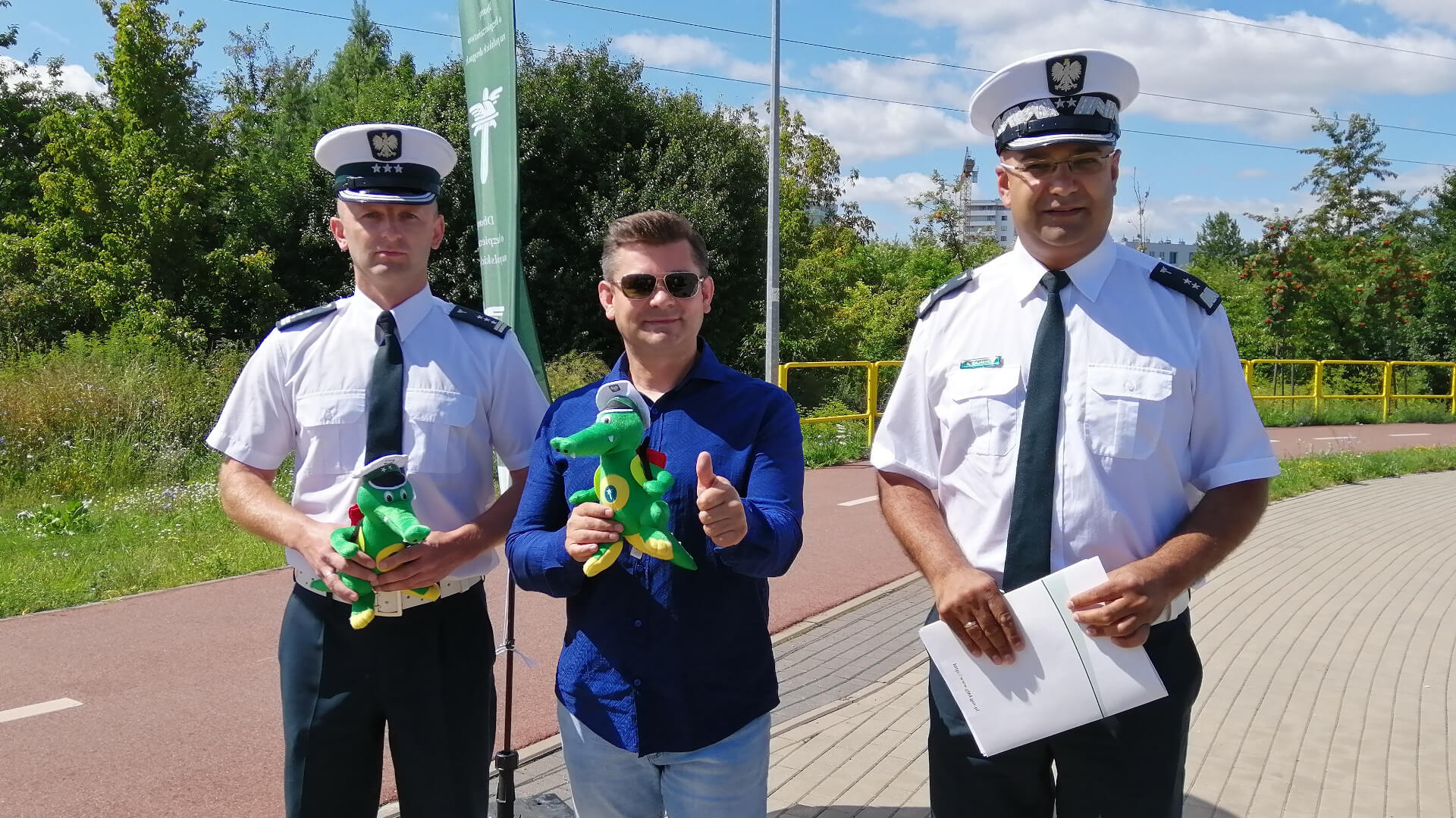 Zenek Martyniuk pomagał inspektorom przy kontroli pojazdów