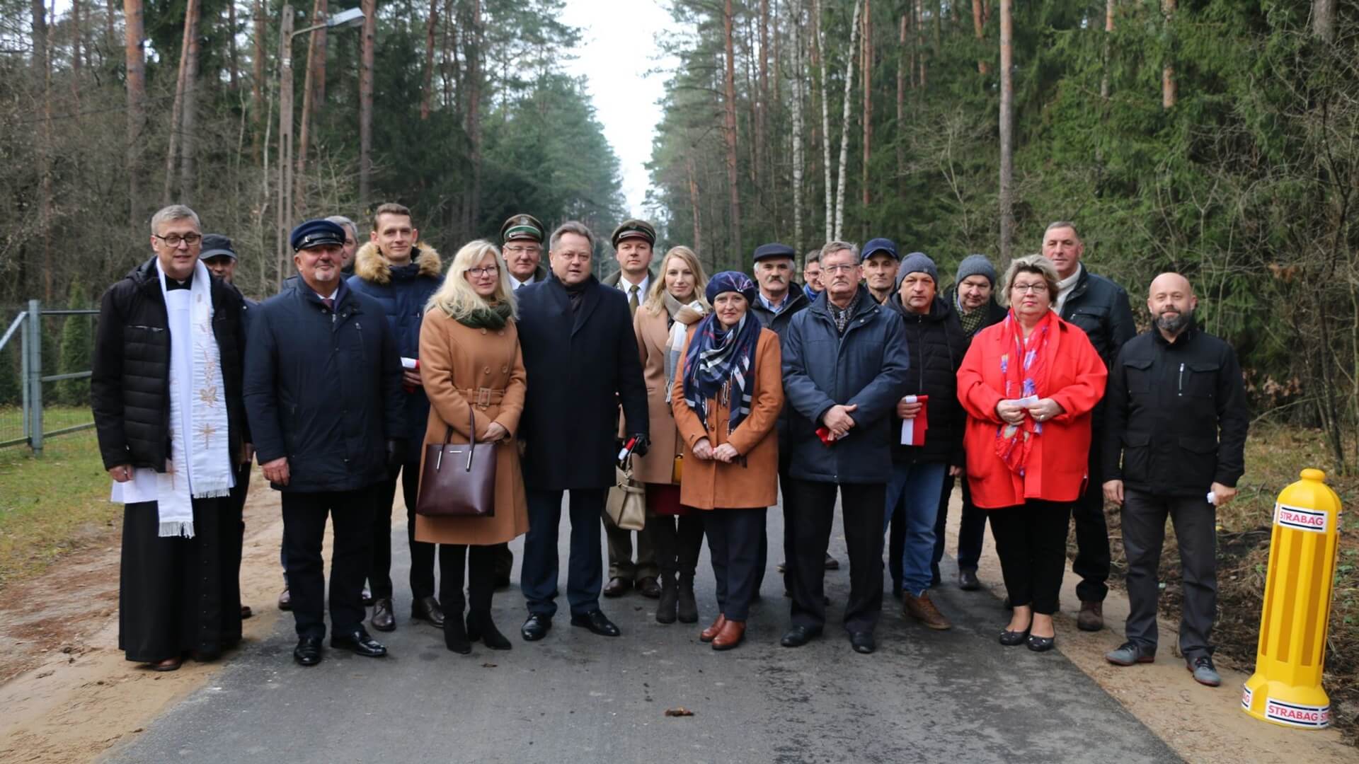 Oficjalne otwarcie wyremontowanej drogi we wsi Jabłońskie w gminie Augustów