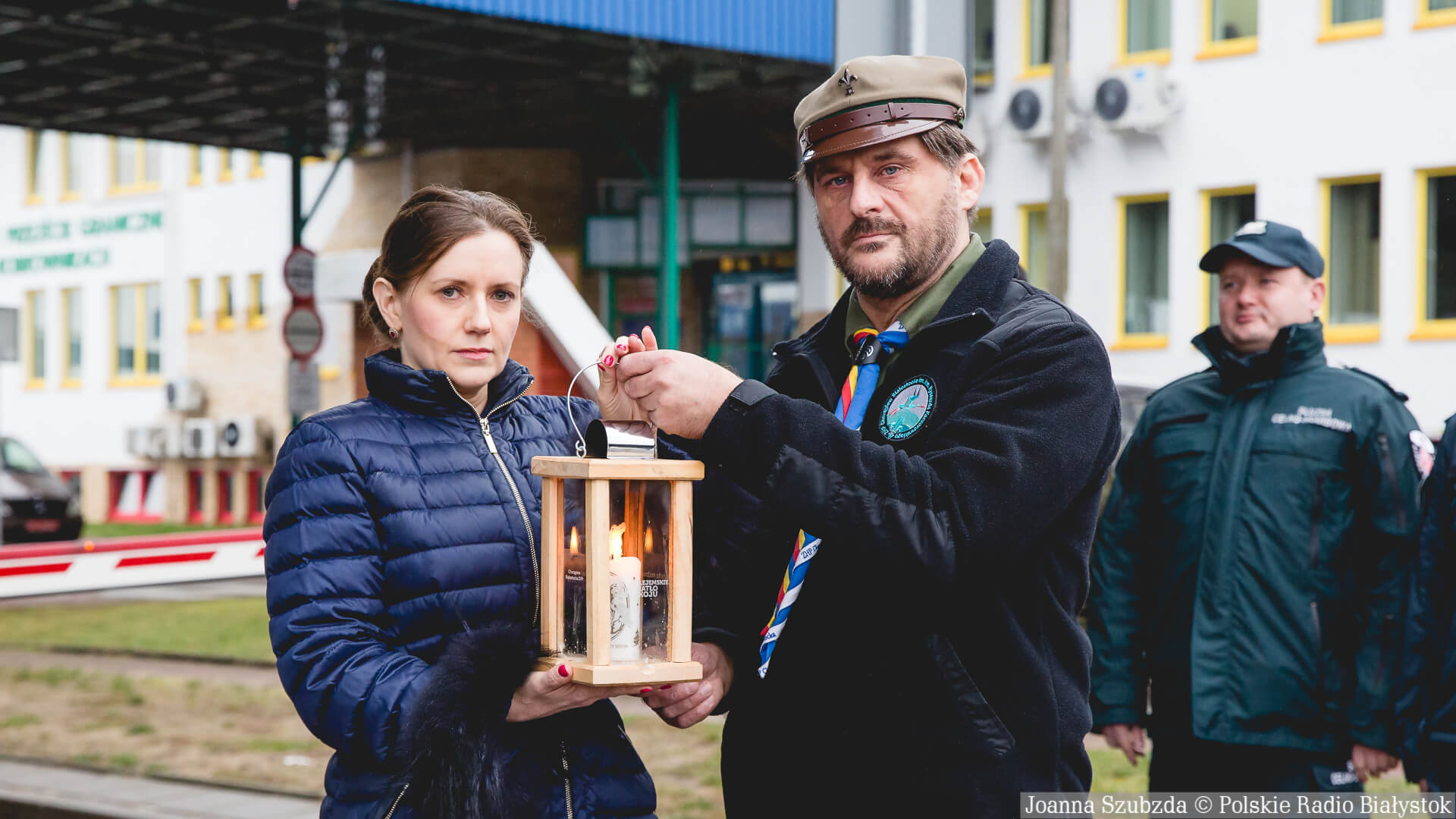 Białostoccy harcerze przekazali Betlejemskie Światło Pokoju na Białoruś [zdjęcia, wideo]
