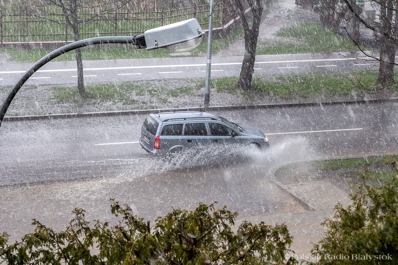 Burze z gradem i silne porywy wiatru - strażacy interweniowali ponad 70 razy