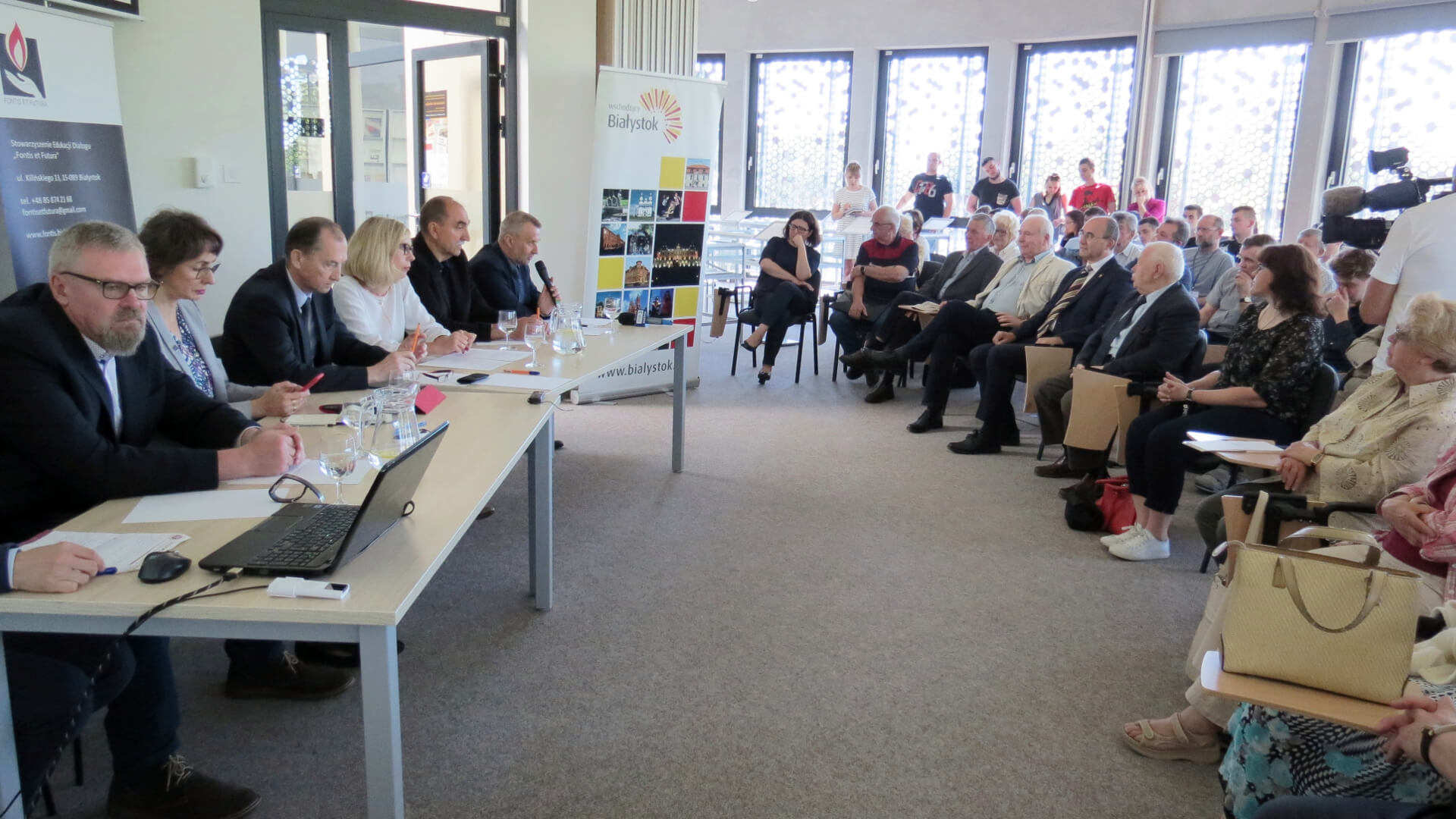 Jakie znaczenie miały wybory '89 z perspektywy krajów sąsiednich - debata w Białymstoku