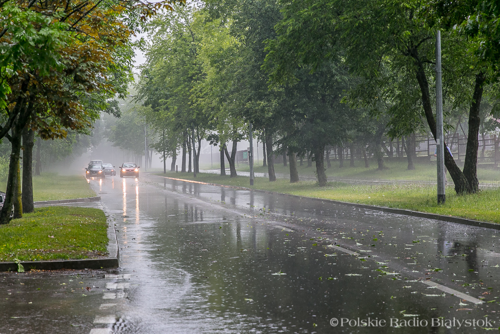 39 zalanych ulic, podtopienia, zniszczona zieleń - pierwszy bilans strat po ulewie w Białymstoku