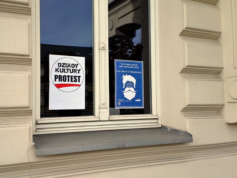 Suwałki:  Akcja protestacyjna muzealników