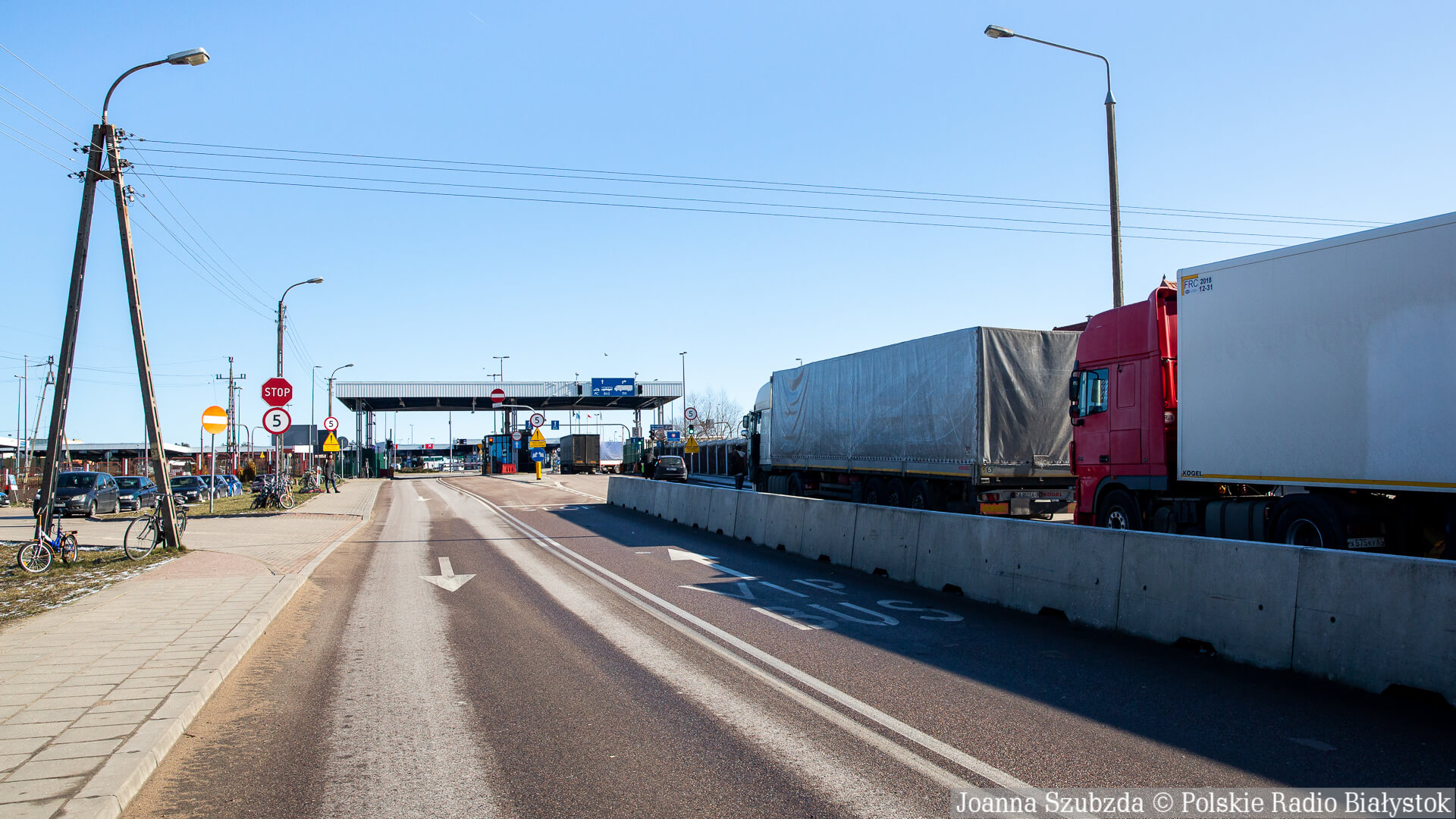 Na polsko-białoruskiej i polsko-litewskiej granicy kolejki oczekujących