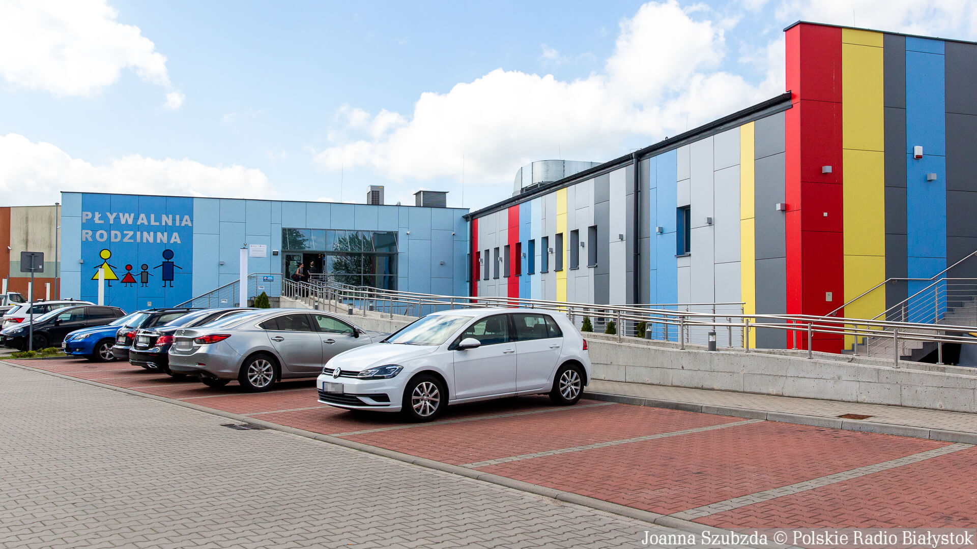 "Odmrożone" zostają baseny - w Białymstoku na razie czynna będzie jedna pływalnia