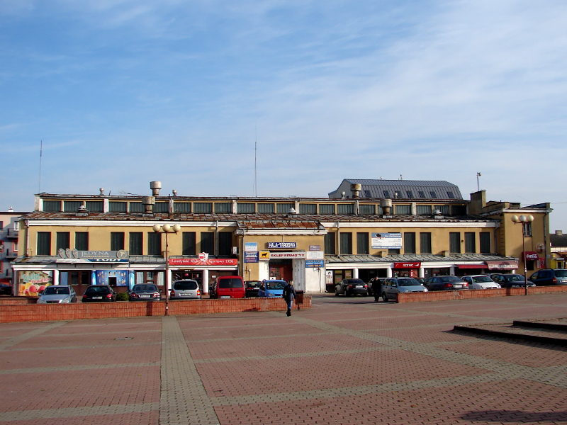 Łomża:  Są plany, aby dawna hala targowa stała się Halą Kultury