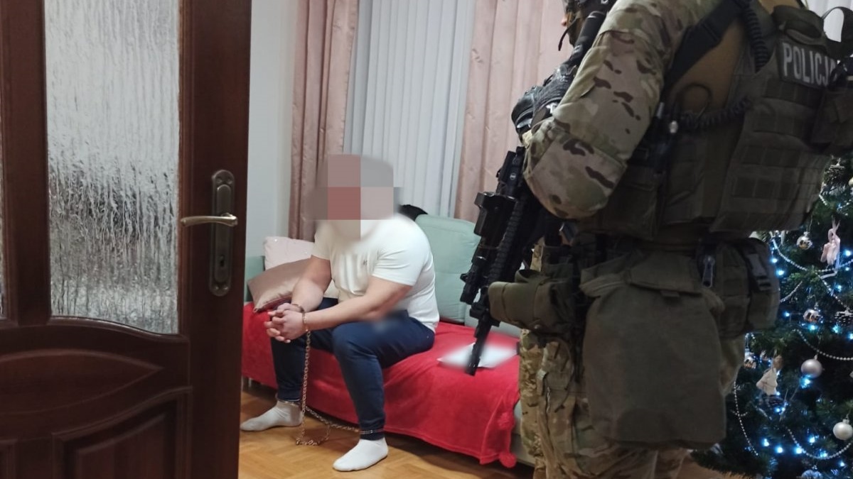 Policja zatrzymała podejrzanych o kradzież papierosów o wartości ponad 6,5 mln zł