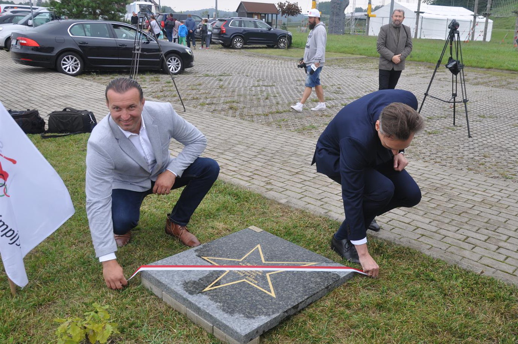 Sportowcy odsłonili swoje tablice w Alei Olimpijczyków w Szelmencie