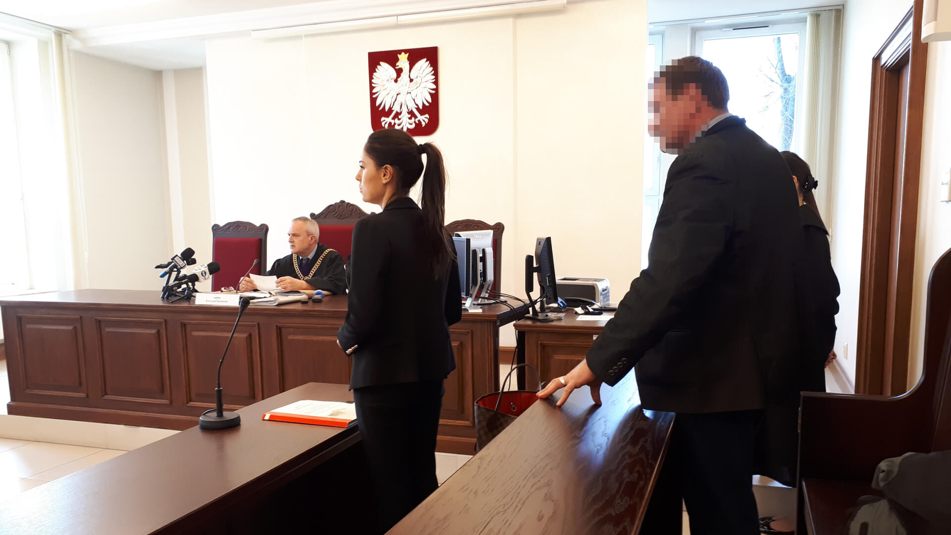 Podawał się za członka rodziny królewskiej i wyłudzał pieniądze – jest wyrok