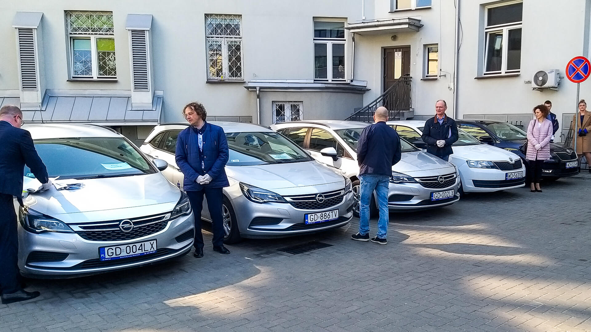 Podlaskie służby sanitarne dostały samochody od banku PKO BP