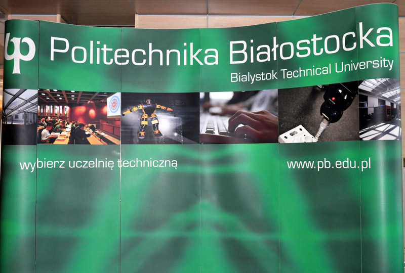 Ponad 30 studentów z Chin będzie studiować budownictwo na Politechnice Białostockiej