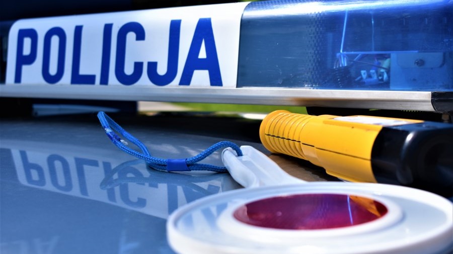 Policja zapowiada wzmożone kontrole podczas wyjazdów na cmentarze