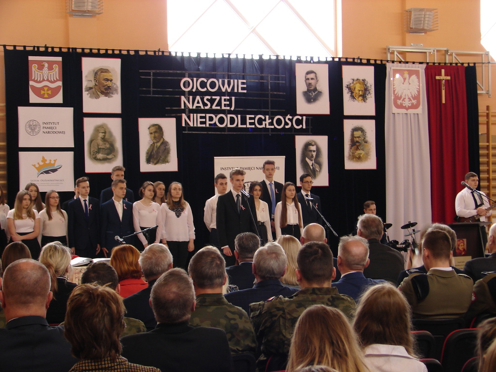 Sylwetki "Ojców naszej Niepodległości" poznała młodzież z powiatu wysokomazowieckiego