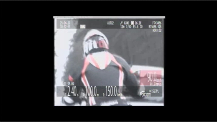 Policyjny pościg za motocyklistą w gminie Piątnica nagrany kamerą [wideo]