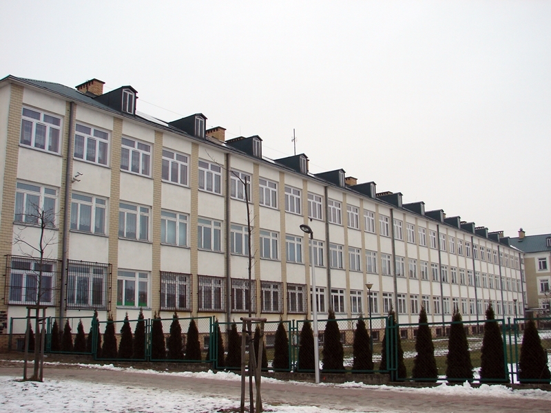 Samorząd Zambrowa ma problem z organizacją szkół po reformie oświatowej