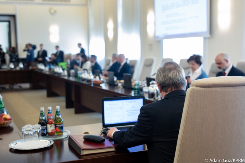 Posiedzenie rządu i Rada Gabinetowa odwołane z powodu wykrycia koronawirusa u ministra