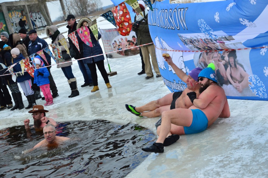 Tłusta Niedziela z Morsami i Pączkami w Sokółce [zdjęcia, wideo]