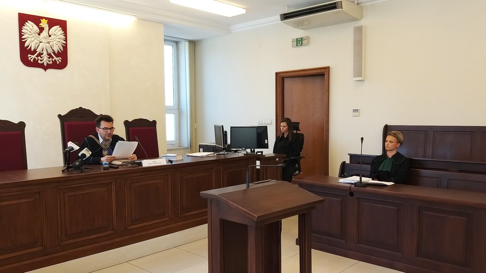 Sąd nie zgodził się na uniewinnienie nauczycielki oskarżonej o wymierzenie klapsów uczennicom