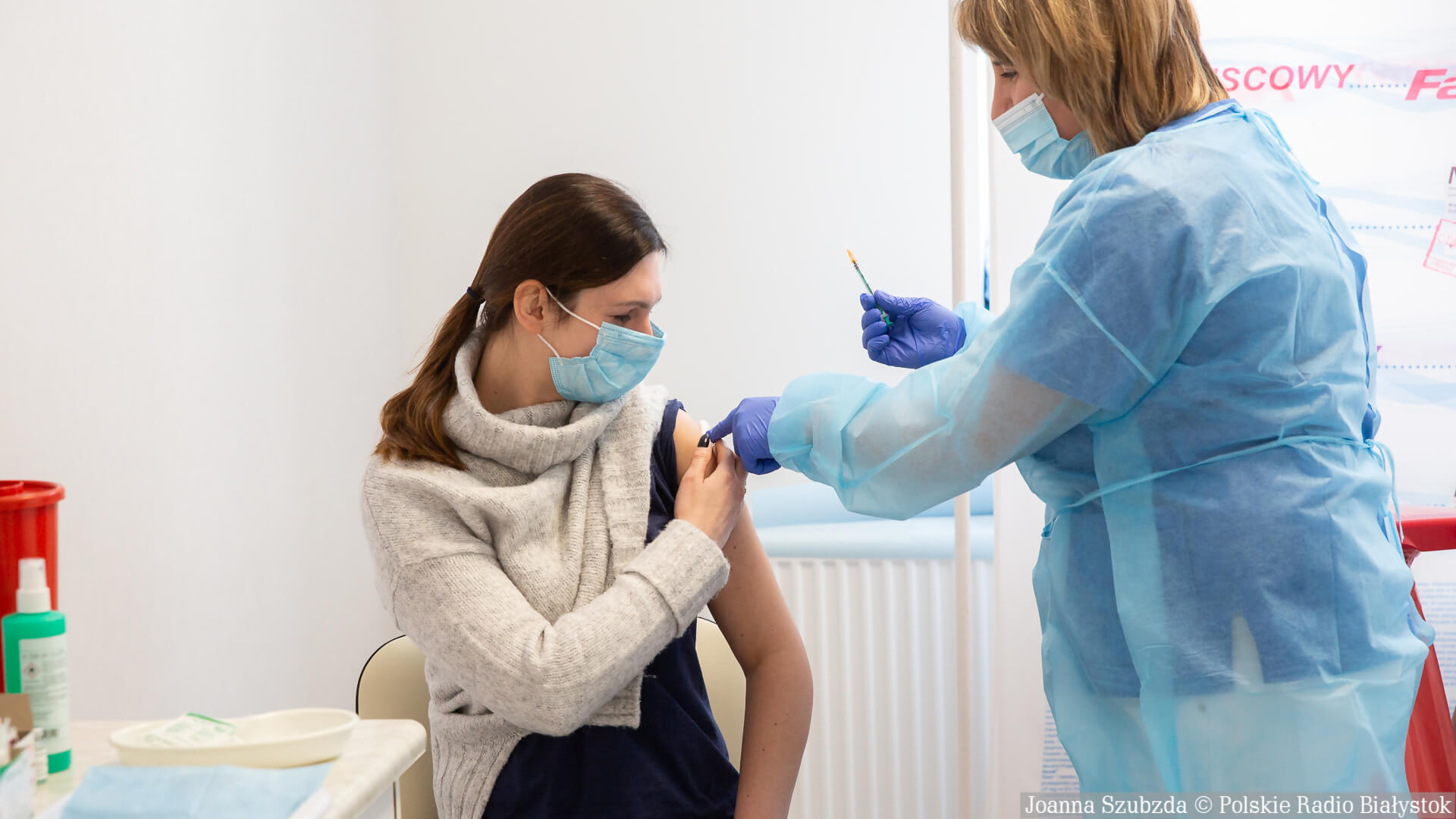 Rozpoczęła się rejestracja na szczepienia przeciw COVID-19 kolejnych grup nauczycieli