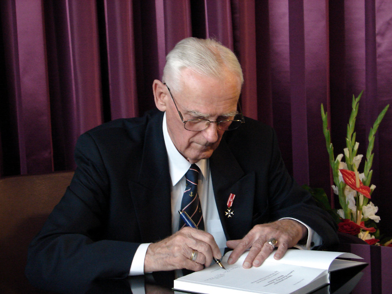 Zambrów:  Jerzy Dąbrowski drugim Honorowym Obywatelem Miasta