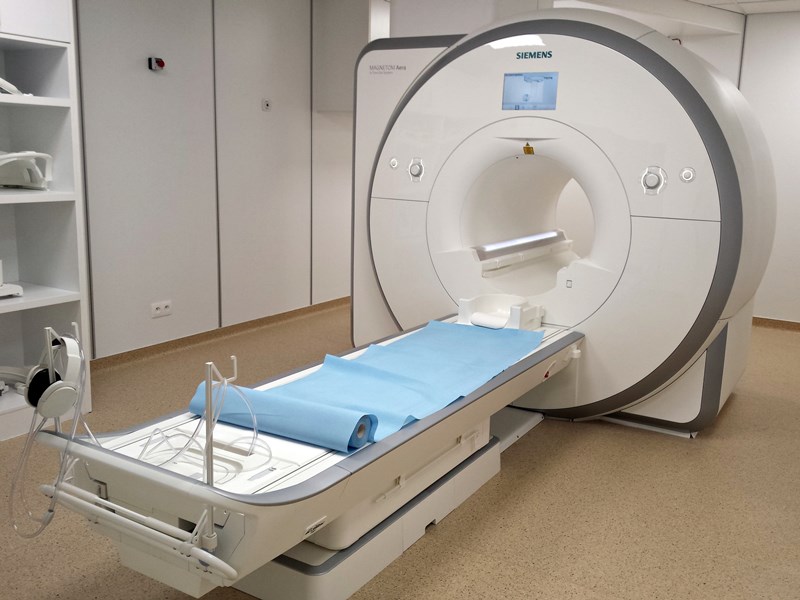 W Zambrowie można już wykonywać badania rezonansem magnetycznym