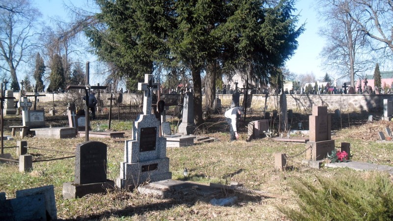 To będzie okazja, żeby poznać tajemnice niektórych nagrobków i wziąć udział w porządkowaniu zaniedbanych grobów suwalczan