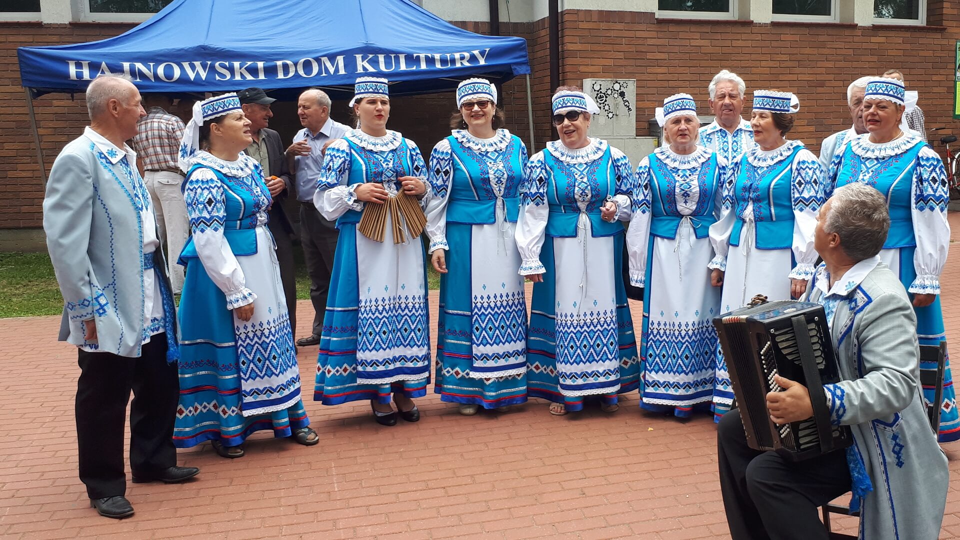 Prezentacje kultury ludowej pogranicza na Jarmarku Żubra w Hajnówce