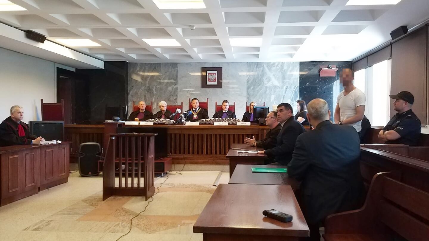 12 lat więzienia dla oskarżonego o zabójstwo przed barem z kebabem w Ełku