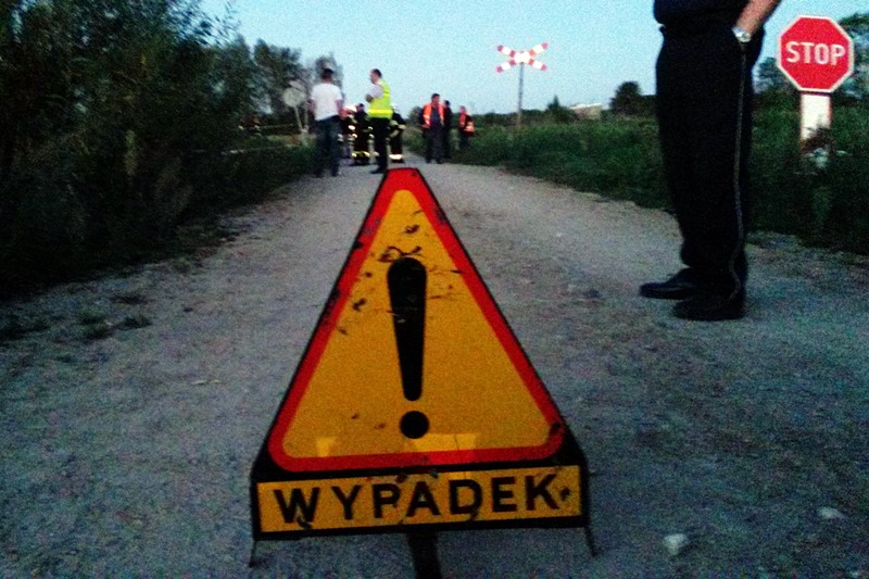 Wypadek na niestrzeżonym przejeździe kolejowym koło Augustowa