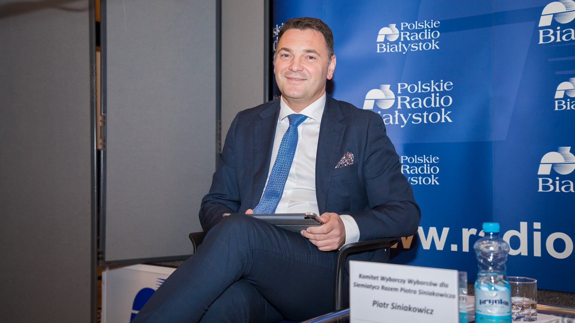 Ukarany przez sąd za zdjęcie z kampanii wyborczej burmistrz Siemiatycz Piotr Siniakowicz został uniewinniony