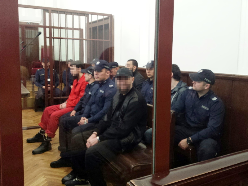 Proces ws. wspierania ISIS. Świadkowie zeznają przy drzwiach zamkniętych